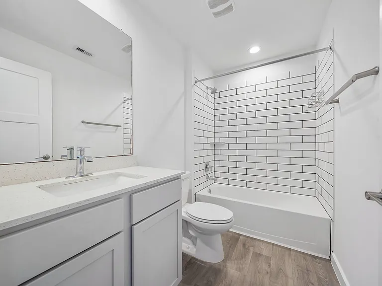 14206 Wonder Lake Ln — Photo 11