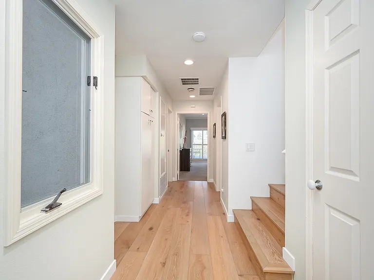 927 Gardenia Way — Photo 35