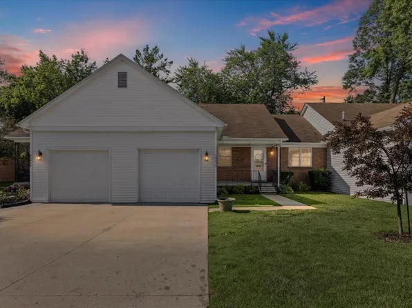 22830 Lincoln Ct, Saint Clair Shores, MI 48082