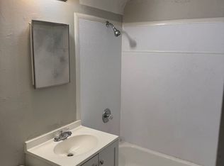 509 N School St APT 6, Augusta, KS 67010