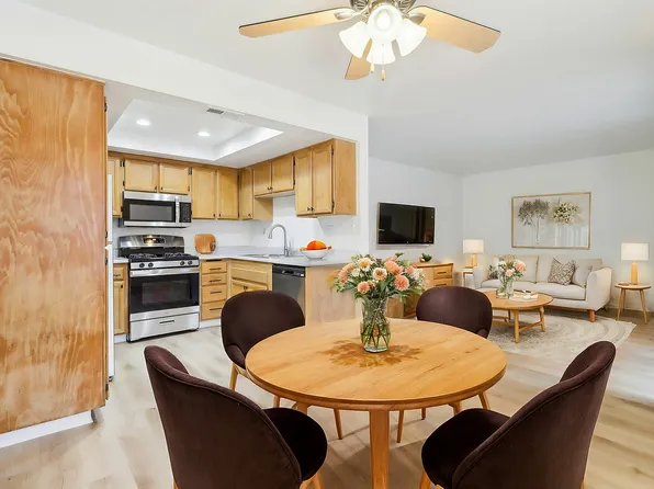 Bella Vista, 1515 Date St #301, Vista, CA 92083