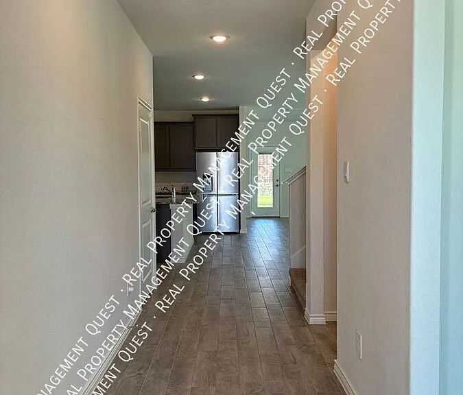 8164 Trudy Ln — Photo 3