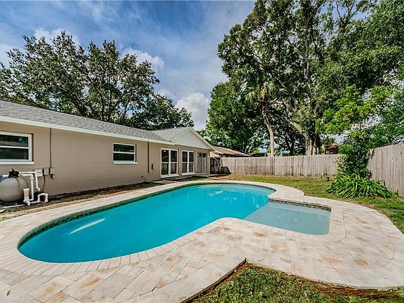 4th image of 8403 Woodbrier Ct