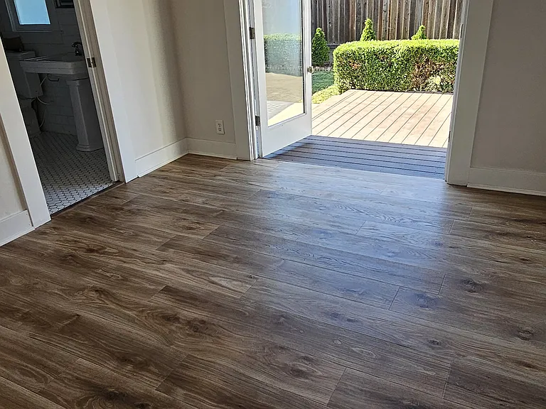 1315 E Broadway — Photo 18
