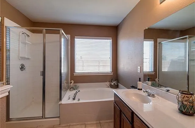 9920 Laurel Cherry Dr — Photo 7