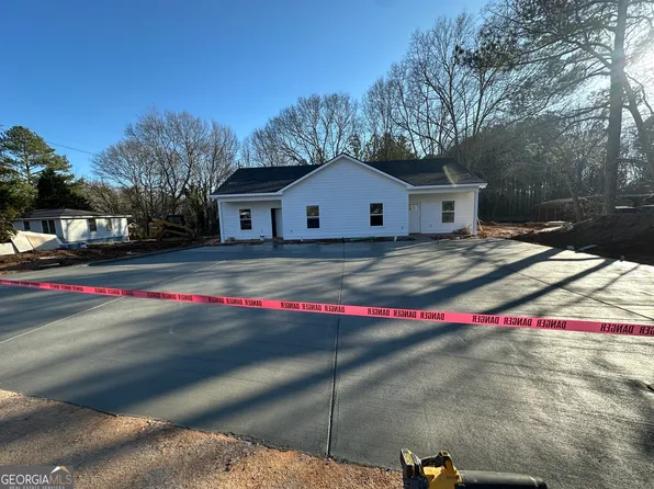 626 Railroad Ave #A & B, Comer, GA 30629