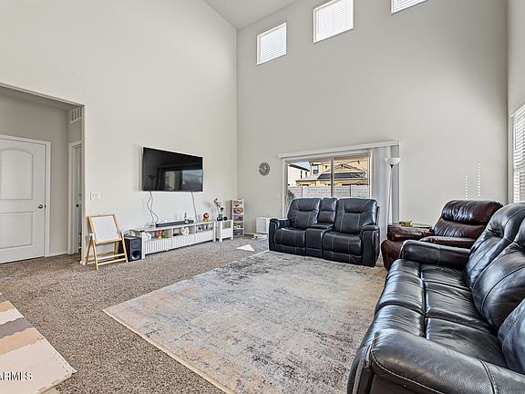 3rd image of 30950 W WELDON Avenue