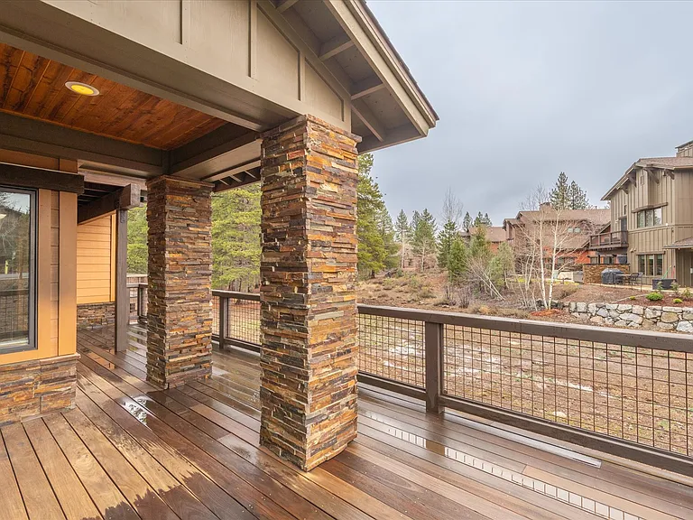 11731 Hope Ct — Photo 34
