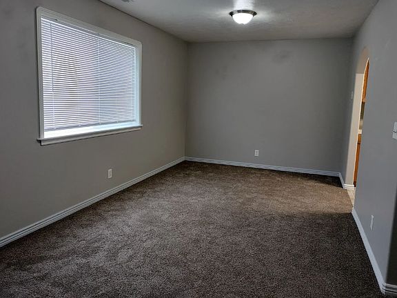 3rd image of 215 W Center St APT 11