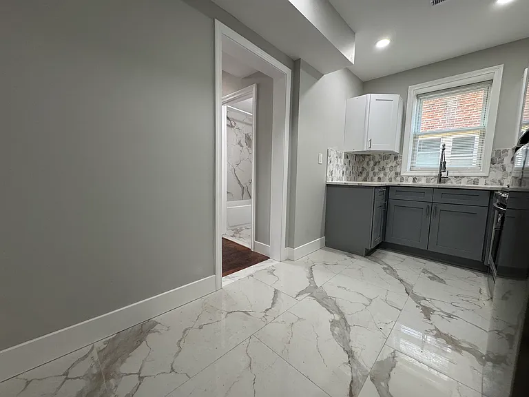 11 Gorham Ave #C302 — Photo 19