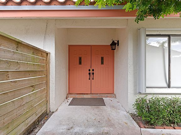2nd image of 21589 Casa Monte Court