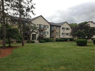 353 Pawtucket St #7, Lowell, MA 01854