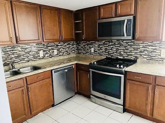 3rd image of 2417 Barley Club Ct APT 5