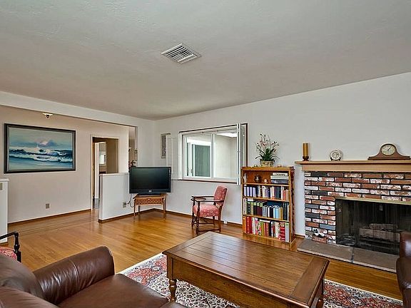 4th image of 3445 Udall St