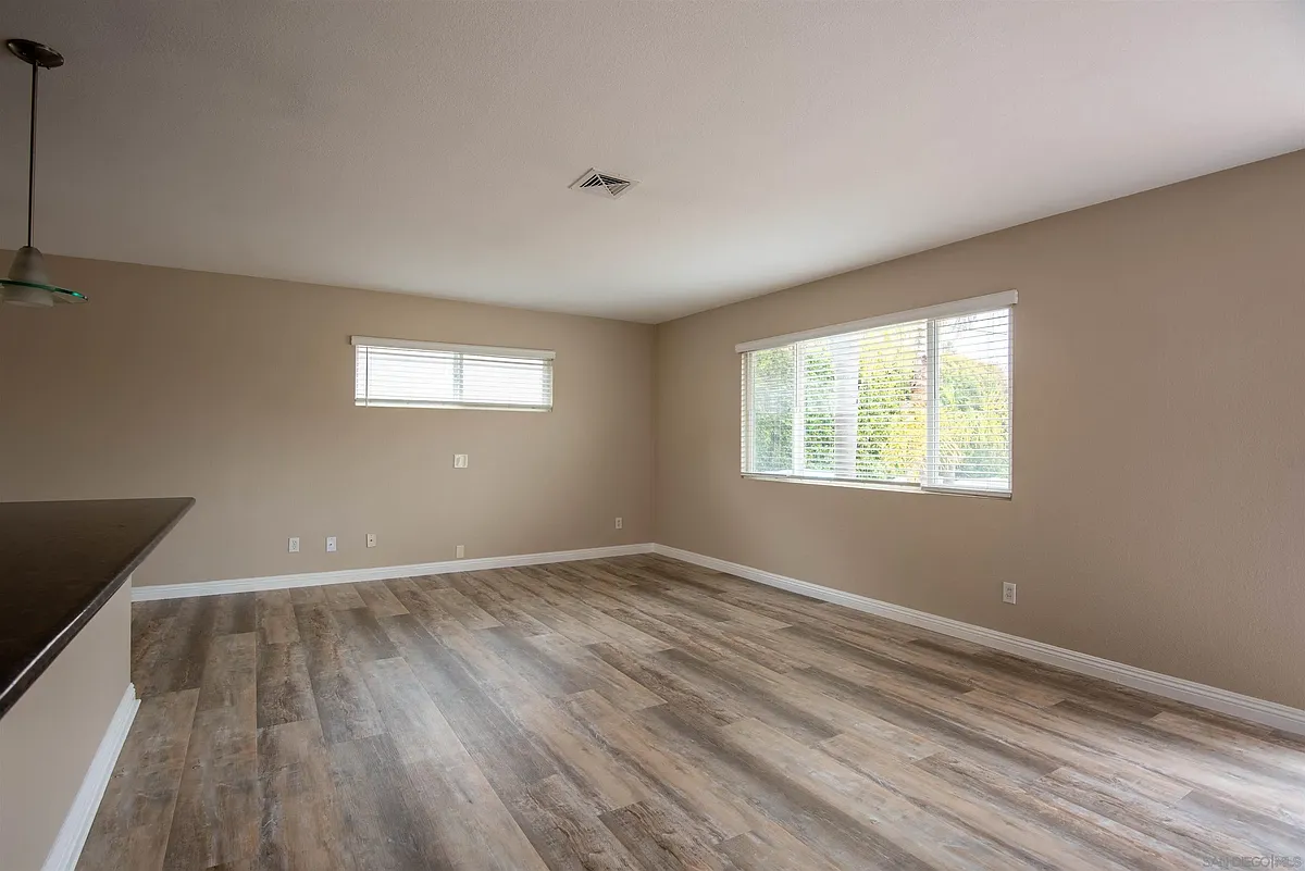 Building Photo - 4632 Finsen Ave