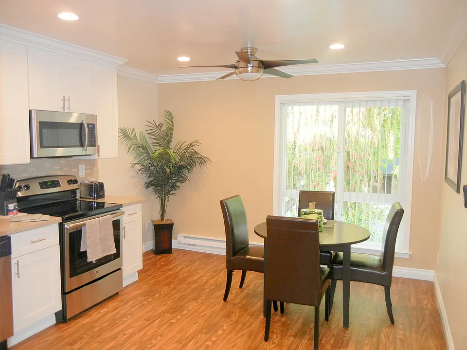 Two bedroom Two Bath Dining