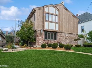 219 S Vine Ave APT C, Park Ridge, IL 60068