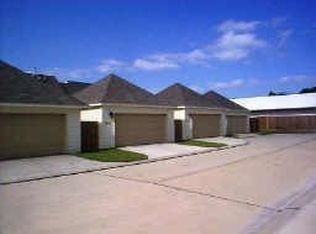 1806 Leisure Ct, Pasadena, TX 77504