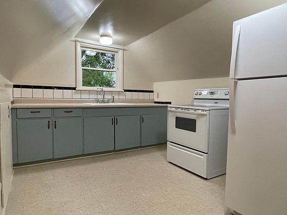 2nd image of 917 E 6th Ave #2