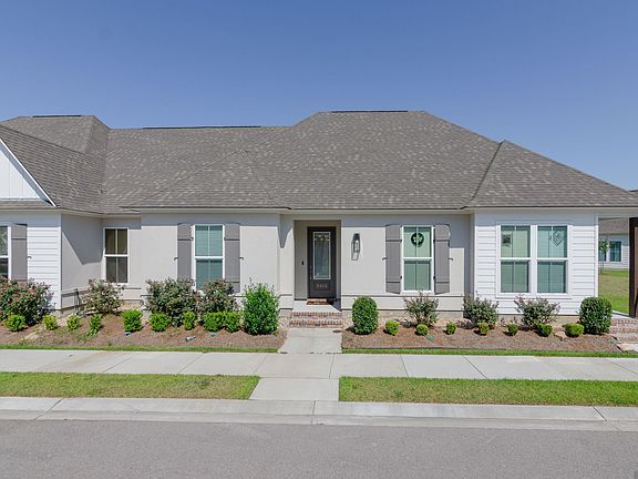 3rd image of 9658 Creekview Dr