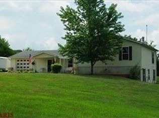 120 Meadowbrook Ln, Winfield, MO 63389