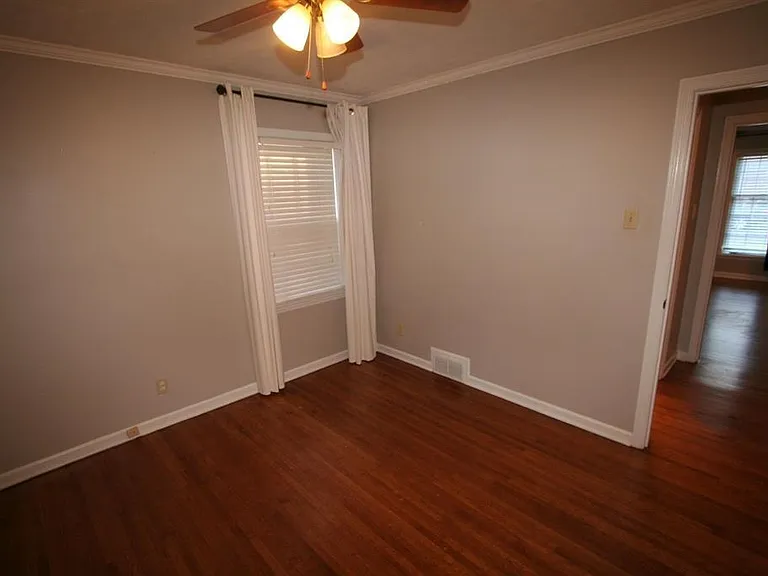1588 Dorset Dr — Photo 14