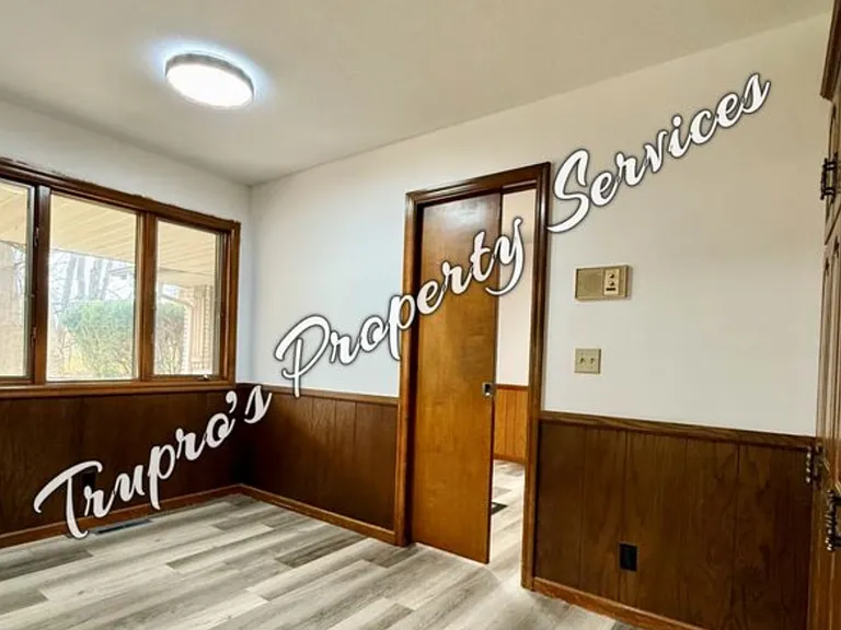 2715 E Shawnee Rd — Photo 29