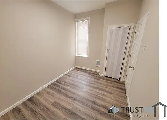 2538 N Gratz St — Photo 23