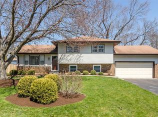 29W064 Lester St, West Chicago, IL 60185