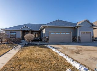 2905 W Stratton St, Sioux Falls, SD 57108