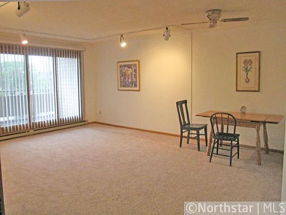 5th image of 2425 E Franklin Ave APT 312