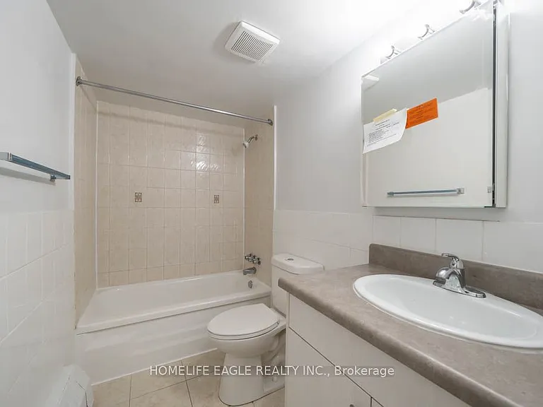 5 Glamorgan Ave — Photo 8