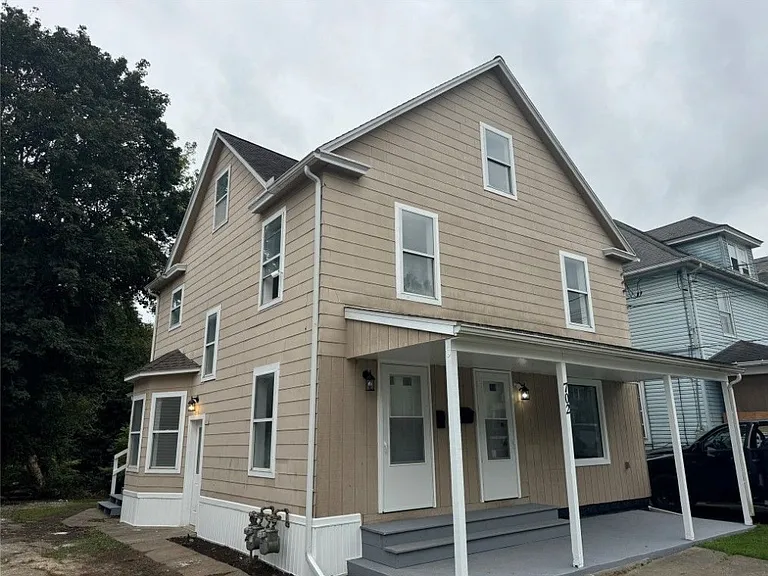 702 Broad St #1 — Photo 1