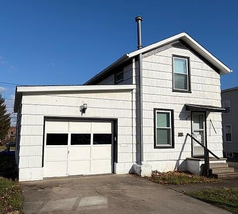 2nd image of 187 Walker St