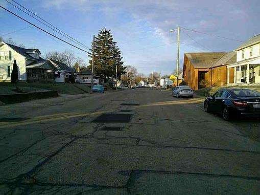 4th image of 446 E Ohio St