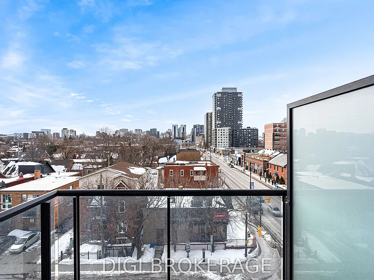 560 Rideau St #703 — Photo 25