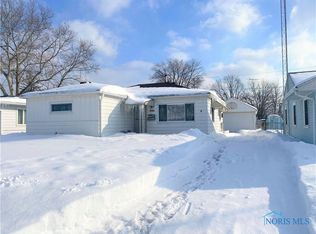 2849 Oak Grove Pl, Toledo, OH 43613