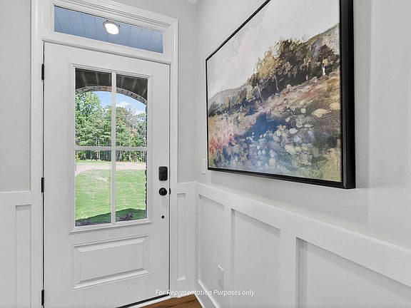 3rd image of 532 Beacon Hill Rd