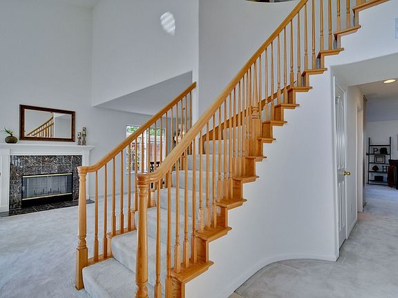 4th image of 10375 Moretti Dr