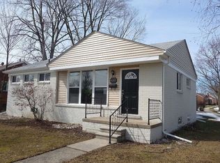 1589 Sheffield Rd, Birmingham, MI 48009