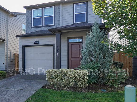 3rd image of 13761 NE 66th Way