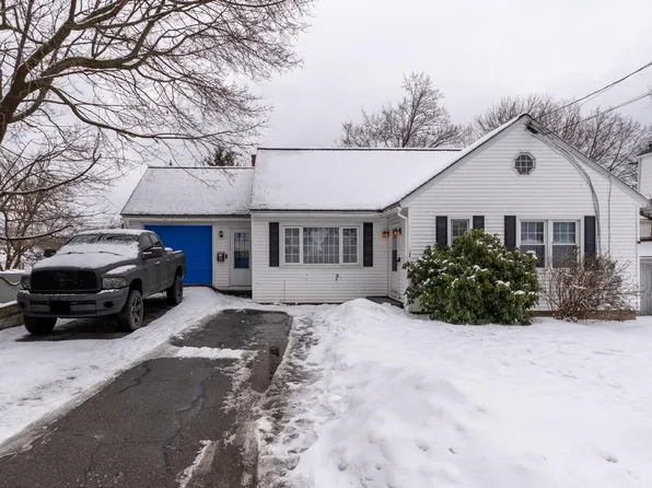 11 Pike Street, Augusta, ME 04330