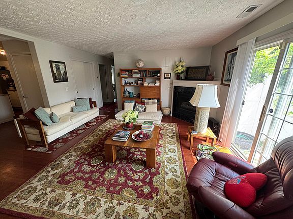 3rd image of 6676 Lagrange Dr #46E