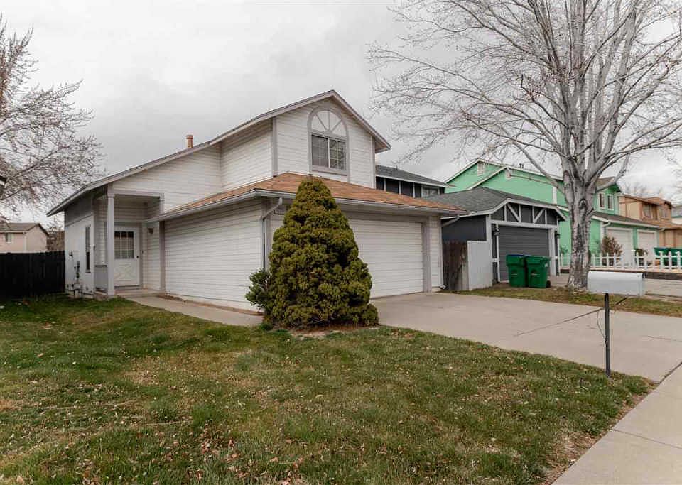 1st image of 1720 Round Mountain Cir