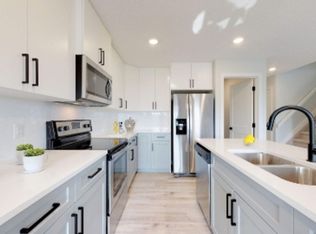 6407 177th Ave NW, Edmonton, AB T5Y3X4