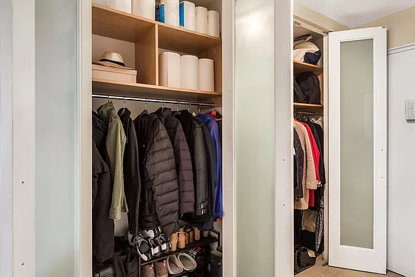 Sold by Hauseit LLC | media 7