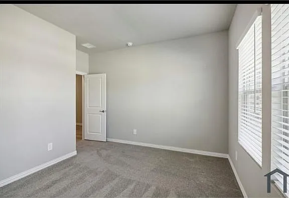 6208 Castamere Dr — Photo 13