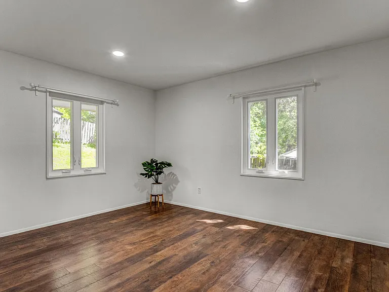 6323 Howe Pl — Photo 18