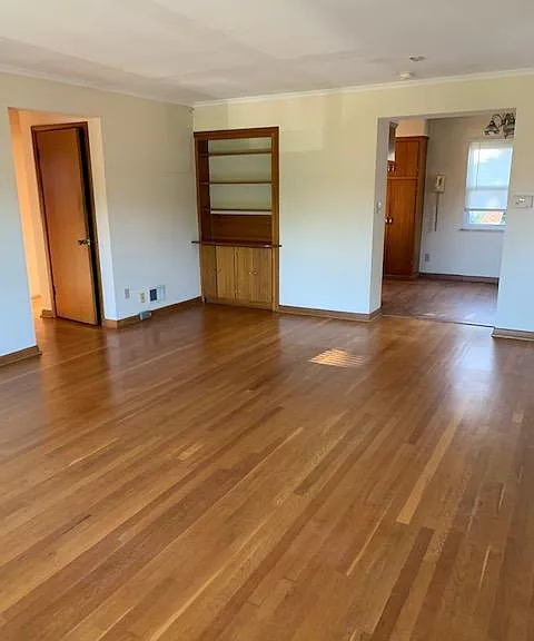 1622 Elmwood Ave #B — Photo 3