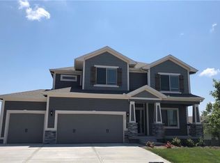 104 SW Wind Garden Cir, Blue Springs, MO 64064
